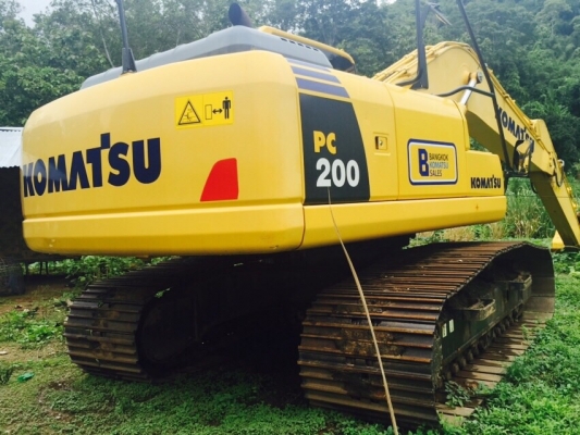 ขายด่วน!! Komatsu PC200-8MO ไมล์ ชม.975 สภาพสวยมากค่ะ