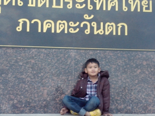ขายรถบรรทุกสิบล้อสองเพา อีซูซูร็อคกี้ เครื่อง 175 แรงม้าร็อคเล็กช่วงล่างเดิม เทเลอร์หางปลา