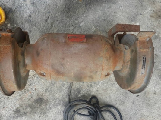 ขายเครื่องหินเจียรพร้อมหินขัด ยี่ห้อGrinder ขายตามสภาพ เก่านอกตามในภาพ ใช้ไฟ 110V สภาพพร้อมใช้ 3,900 บ.(ราคาตามนี้พร้อมส่งทางไปรษณีย์ทั่วไทย ถ้ามารับเองราคาสามารถลดได้อีก) ขายเครื่องหินเจียรพร้อมหินขัด ยี่ห้อGrinder ขายตามสภาพ เก่านอกตามในภาพ ใช้ไฟ 110V สภาพพร้อมใช้ 3,900 บ.(ราคาตามนี้พร้อมส่งทางไปรษณีย์ทั่วไทย ถ้ามารับเองราคาสามารถลดได้อีก)