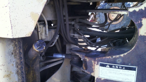 ขายด่วนรถตักล้อยางเอวออ่นCAT950Bรถสวยเดิมมีเล่มทะเบืยน