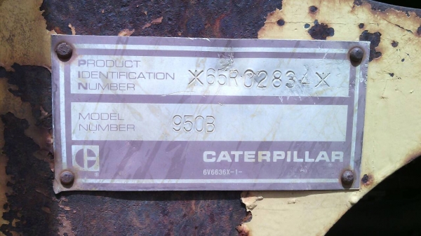 ขายด่วนรถตักล้อยางเอวออ่นCAT950Bรถสวยเดิมมีเล่มทะเบืยน