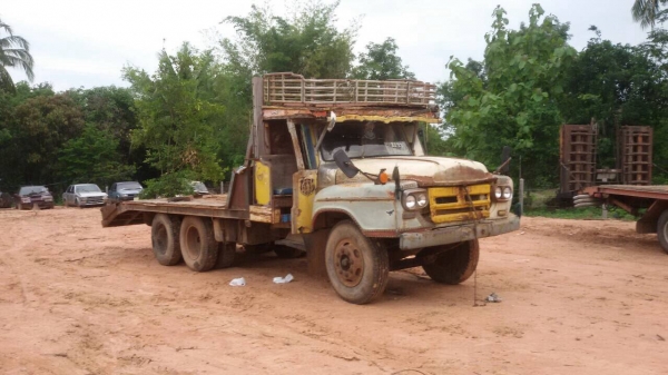 ขาย ((310,000)) รถเกี่ยว  วิชาญการช่างอุ้ม 1.8ตัน เครื่องฮีโน่  Jo8c ปั้มแฝดไดกิ้น 22