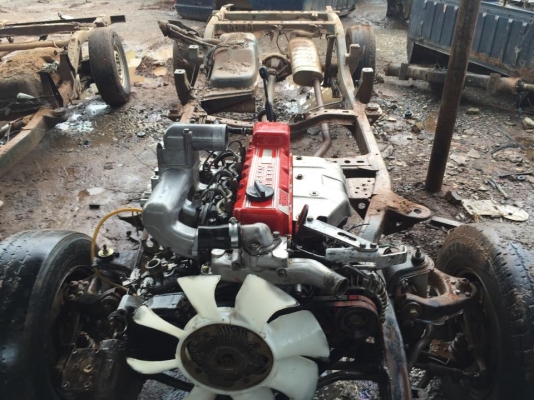 ขายเครื่องNissan Big-Mฝาแดงพร้้อมเกียร์