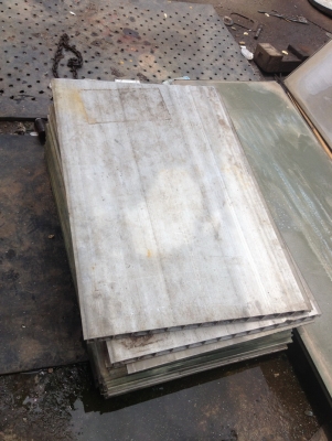 แผ่นโล อลูมิเนียมรองขาเครน 60x60x4