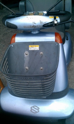 ขายรถไฟฟ้าวิลแชร์4ล้อ suzuki