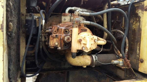 ขายด่วนรถแบคโฮPC200-6รถสภาพดีใช้งานได้มีเล่มทะเบืยน ขายด่วนรถแบคโฮPC200-6รถสภาพดีใช้งานได้มีเล่มทะเบืยน