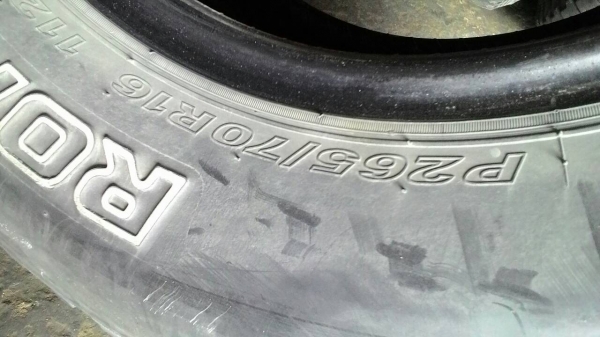 265/70R16 ROADSTONE ROADIAN HT tel.081-427-3941