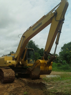 ขายรถแบคโฮ komatsu pc 200-7 สภาพพร้อมใช้เอกสารเล่มทะเบียน ขายรถแบคโฮ komatsu pc 200-7 สภาพพร้อมใช้เอกสารเล่มทะเบียน