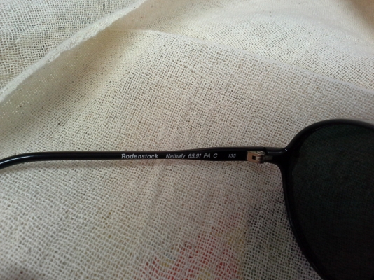 แว่นตาเทพเจ้าของชาวเยอรมัน Rodenstock คานแว่นทองเค