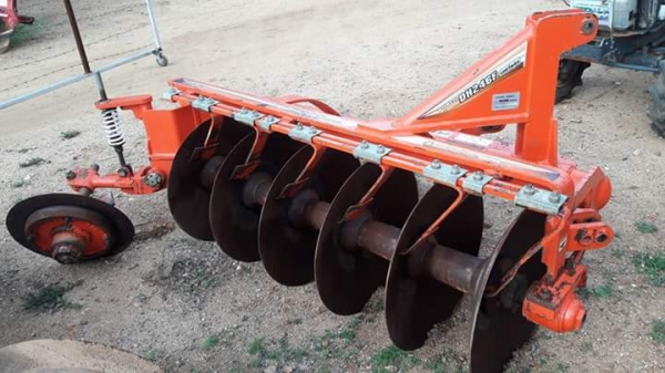 ขายผานพรวนตราช้าง6x24 เฮฟวี่พลัส ตัวใหม่ สภาพสวยมาก เดิมๆพร้อมใช้ ขายผานพรวนตราช้าง6x24 เฮฟวี่พลัส ตัวใหม่ สภาพสวยมาก เดิมๆพร้อมใช้