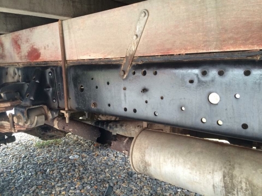 ขาย 6 ล้อ NPR -130 ยาว 5 เมตร  ปี 54 สวย ๆ ครับ