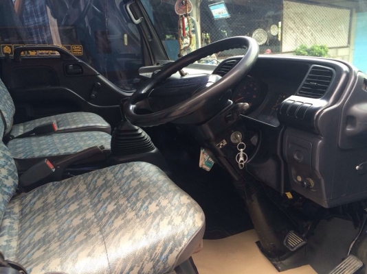 ขาย 6 ล้อ NPR -130 ยาว 5 เมตร  ปี 54 สวย ๆ ครับ