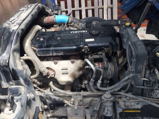 ขาย 6 ล้อ NPR -130 ยาว 5 เมตร  ปี 54 สวย ๆ ครับ