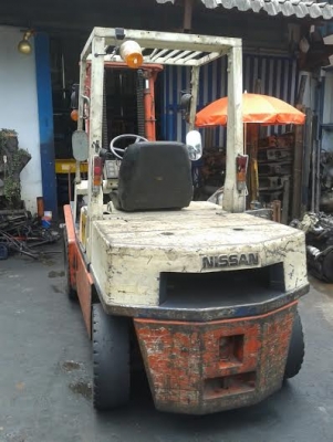 รถยกดีเซล 3ตัน นิสสัน รถยกดีเซล 3ตัน นิสสัน