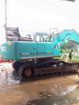 kobelco sk 230-6e