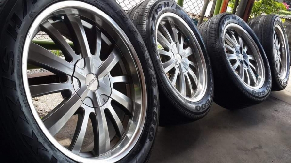 ขอบ 20 Lenso 6รู พร้อมยาง Maxxis พร้อมใช้งาน ขอบ 20 Lenso 6รู พร้อมยาง Maxxis พร้อมใช้งาน