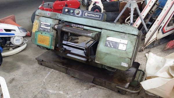 เลื่อยสายพานเก่าญี่ปุ่น HITACHI  รุ่น CB22F  สภาพดีพร้อมใช้งาน ใช้งานง่าย ไม่เคยใช้งานในไทย