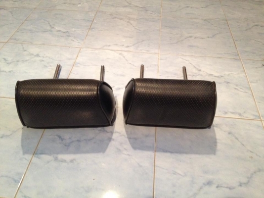 ขายหมอนเบาะBMW E30คู่ ขายหมอนเบาะBMW E30คู่