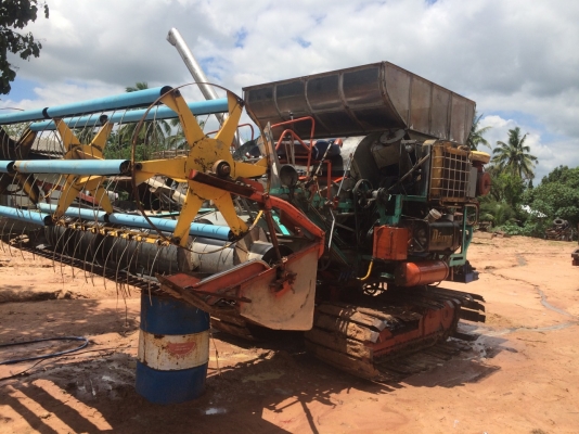 ขายรถเกี่่ยว วิชาญการช่าง 355000บาท โทร 086-2465-934