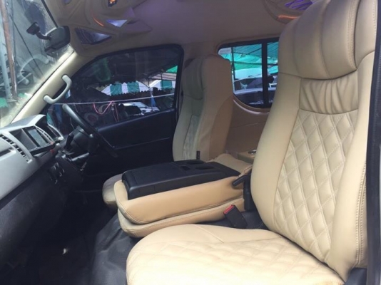 ขายรถตู้ดีเซล2.5ปี12เกียMTแต่งวีไอพีเต็มเบาะสามแถวโทร0877758887นางเบสท์รถตู้ท่าพระ