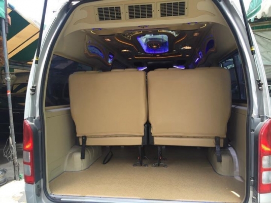 ขายรถตู้ดีเซล2.5ปี12เกียMTแต่งวีไอพีเต็มเบาะสามแถวโทร0877758887นางเบสท์รถตู้ท่าพระ