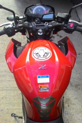 Kawasaki Z250 ปลายปี 2013 สีแดง 101,000.-บาท ของแต่งพอสมควรครับ