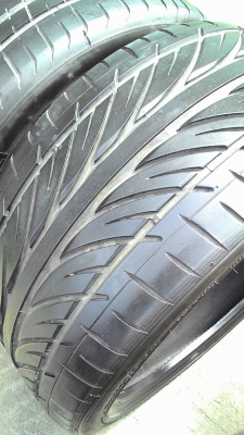 255/35R18 ขอบ18  HANKOOK KOREA และ PIRELLI GERMANY  มี 2 เส้น ไม่มีปะ tel.081-427-3941