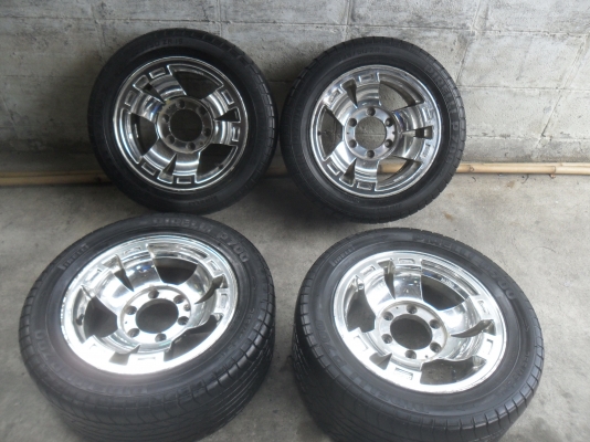 ล้อแม็ก 15นิ้ว 6รู พร้อมยาง เท่ๆ 4 ล้อ ราคา 6700 บาท