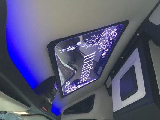 ขายรถตู้ดีเซล2.5ปี10เกียMTโทร0877758887 นางเบสท์รถตู้ท่าพระ