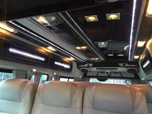 ขายรถตู้ดีเซล2.5ปี10เกียMTโทร0877758887 นางเบสท์รถตู้ท่าพระ