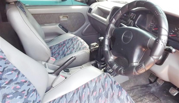 รถยนต์ ISUZU REDEO 4x4 ปี 43 สีน้ำตาล ราคาถูกๆ รถยนต์ ISUZU REDEO 4x4 ปี 43 สีน้ำตาล ราคาถูกๆ