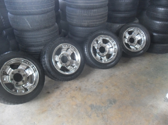 ล้อแม็ก 15นิ้ว 6รู พร้อมยาง เท่ๆ 4 ล้อ ราคา 6700 บาท ล้อแม็ก 15นิ้ว 6รู พร้อมยาง เท่ๆ 4 ล้อ ราคา 6700 บาท