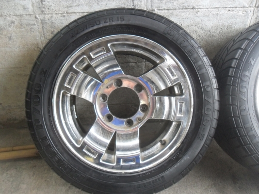 ล้อแม็ก 15นิ้ว 6รู พร้อมยาง เท่ๆ 4 ล้อ ราคา 6700 บาท ล้อแม็ก 15นิ้ว 6รู พร้อมยาง เท่ๆ 4 ล้อ ราคา 6700 บาท