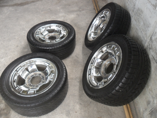 ล้อแม็ก 15นิ้ว 6รู พร้อมยาง เท่ๆ 4 ล้อ ราคา 6700 บาท ล้อแม็ก 15นิ้ว 6รู พร้อมยาง เท่ๆ 4 ล้อ ราคา 6700 บาท