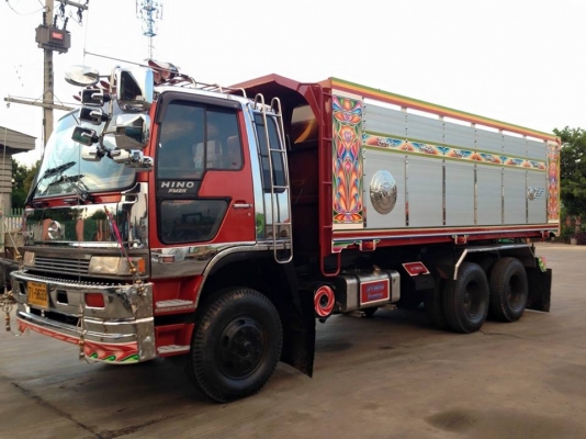 ขายดั้ม2เพลา HINO 2K 260แรง ปี38 รถสวยมากๆๆ สภาพพร้อมใช้งาน เอกสารพร้อมโอน สนใจโทร 090-8588220คุณนะ 093-3258446คุณบิว ID:narong498 หรือเข้าดูสินค้าอื่นๆได้ที่ www.truck.in.th/498 หรือเพจFacebook ณรงค์ ซื้อขายรถมือสอง (เว็บไซต์ส่วนตัว) หรือFacebook ตลาดรถม