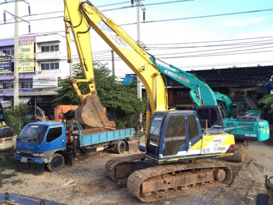 KOBELCO SK200-3 รถซื้อเก่านอกมาปี57 รถใช้งานมาปีเดียว ใช้งานดี รถสวยมาก เอกสารInvoice