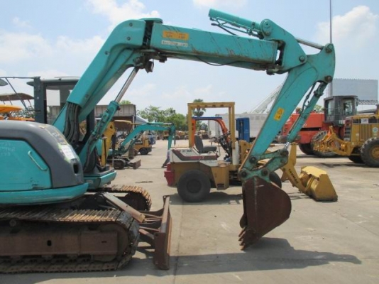 รถขุด KOBELCO SK75UR-3