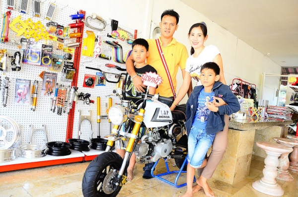 มอบของขวัญต้อนรับวันแม่ ลดราคา  มังกี้ ลดราคา มี ให้ เลือกหลากหลายแบบ ไม่ซ้ำ ขับสนุก กล้า รับประกัน 100\%**  ราคาเริ่มต้น  22999