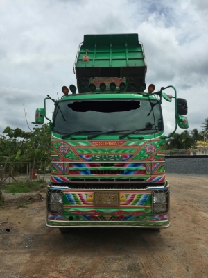 อีซูซุ เดกก้า360 ปี54