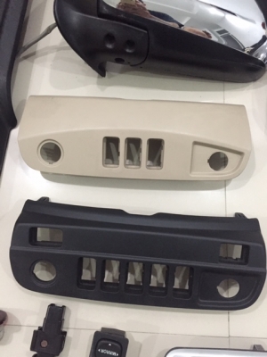 ขาย-อะหลั่ยเดิมวีโก้ สภาพสวยหลายรายการ เหมาราคาถูกๆครับ ไม่ได้ใช้แล้ว