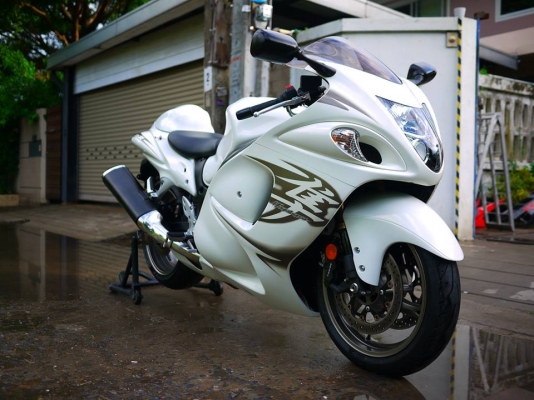 ขาย Suzuki Hayabusa ปี 2011 พร้อมทะเบียนแท้ รถสวยมากได้ไปไม่ผิดหวัง
