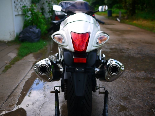 ขาย Suzuki Hayabusa ปี 2011 พร้อมทะเบียนแท้ รถสวยมากได้ไปไม่ผิดหวัง