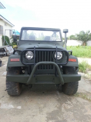 จี๊ปหน้ากบcj6