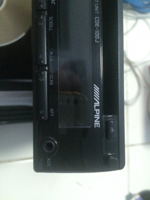 Alpine CDE-100J MP3 CD ไม่มีปรีเอ้า มีภาคขายในตัว มีAUX สภาพสวย มือ2 ญี่ปุ่น