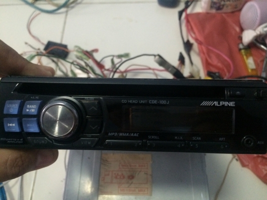Alpine CDE-100J MP3 CD ไม่มีปรีเอ้า มีภาคขายในตัว มีAUX สภาพสวย มือ2 ญี่ปุ่น