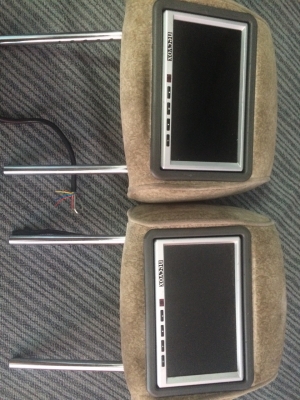 จอหมอน Necvox 6.5 นิ้ว 1 คู่Made in Taiwan สายโดนตัดเอาไปแปลงได้ ลองเทสให้แล้ว ใช้ได้ปกติ ผ้าไม่ขาด ผ้าคล้ายลูกฟูก มือ2 ญี่ปุ่น