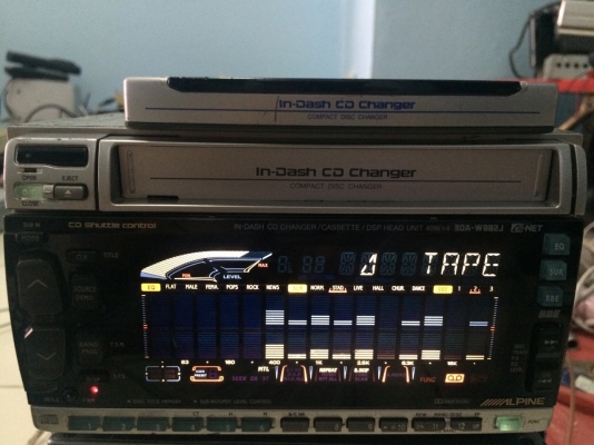 Alpine 3DA-W882J รุ่นท็อปในอดีต 3CD CD-RW เทป กราฟฟิก ปรีเอ้า3ชุด คุมกล่องCD Made in Japan มือ2 ญี่ปุ่น