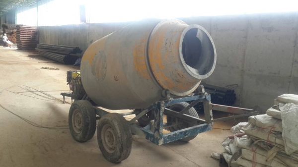 โม่ปูน รถลาก 1คิว โม่ปูน รถลาก 1คิว