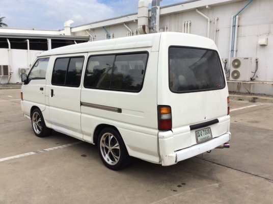 ขายรถตู้ มิตซู L300 ประตูเปิด 2 ด้าน ปี95 เครื่อง 1JZ หัวฉีด เพาเวอร์ เกียร์ออโต้ ติดแก๊ส LPG เบาะหนังสวยๆสะอาดเบาะหลังสวย2แถว แอร์หน้า-หลังเย็นฉ่ำ ภายในเดิมๆ ตัวถังเดิมๆแม็กขอบ17&quot; รถขับดีมาก ใช้ได้ 2 ระบบ รถพร้อมใช้ครับ