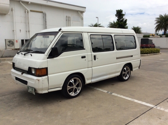 ขายรถตู้ มิตซู L300 ประตูเปิด 2 ด้าน ปี95 เครื่อง 1JZ หัวฉีด เพาเวอร์ เกียร์ออโต้ ติดแก๊ส LPG เบาะหนังสวยๆสะอาดเบาะหลังสวย2แถว แอร์หน้า-หลังเย็นฉ่ำ ภายในเดิมๆ ตัวถังเดิมๆแม็กขอบ17&quot; รถขับดีมาก ใช้ได้ 2 ระบบ รถพร้อมใช้ครับ